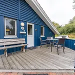 6 Personen In Direkter Seelage Mit Bootsteg Und Kanu Sowie Sauna, Whirlpool Und Kaminofen In Casa vacanze Otterndorf
