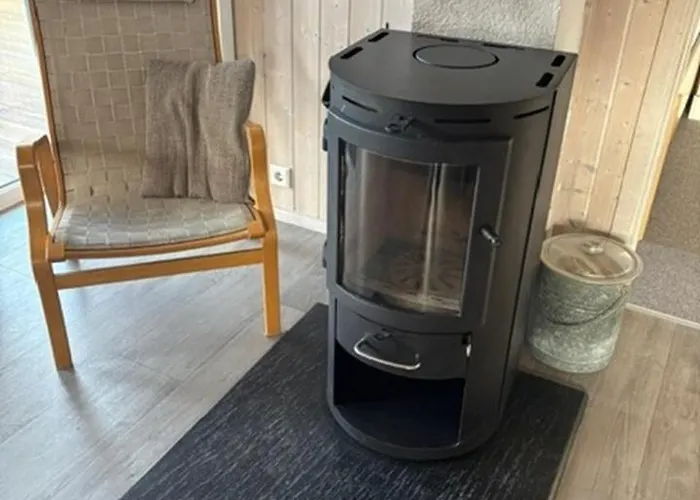 6 Personen In Direkter Seelage Mit Bootsteg Und Kanu Sowie Sauna, Whirlpool Und Kaminofen In 度假居 奥滕多夫
