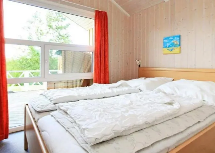 6 Personen In Direkter Seelage Mit Bootsteg Und Kanu Sowie Sauna, Whirlpool Und Kaminofen In 度假居 奥滕多夫